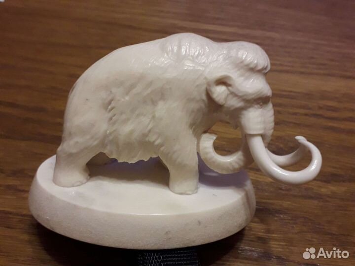 Мамонт резьба по кости