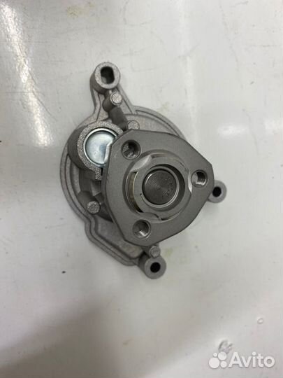 Насос водяной Audi A3