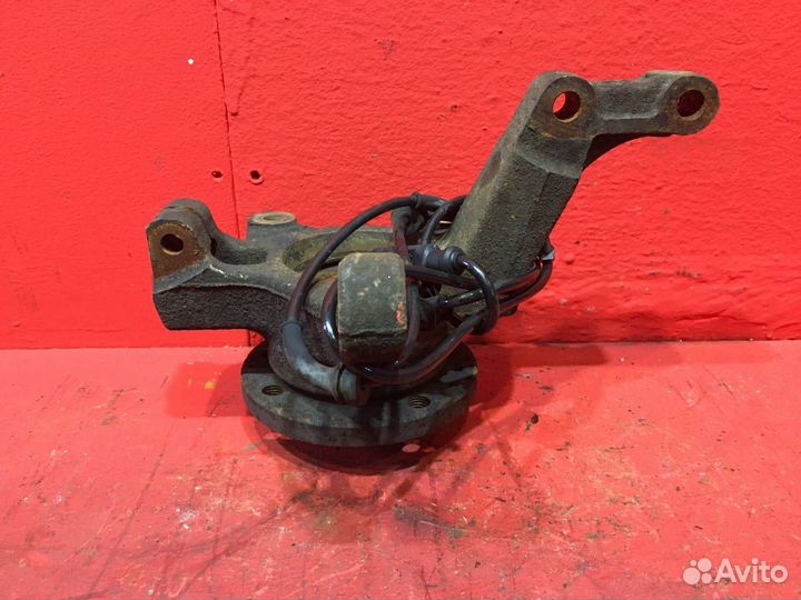 Кулак для Nissan Note E11 CR14DE 1.4 dohc (Б/У)