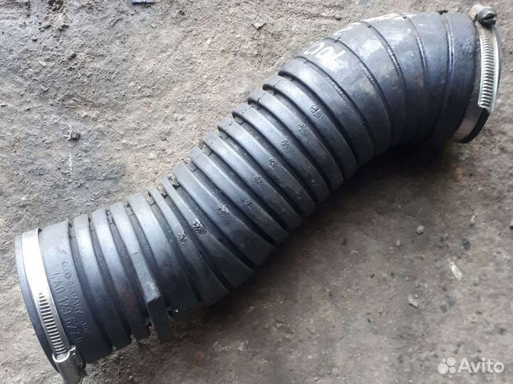 Патрубок воздуховода ауди 100с4 audi 100c4