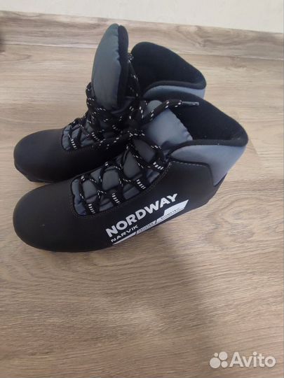 Лыжи 160, ботинки 38