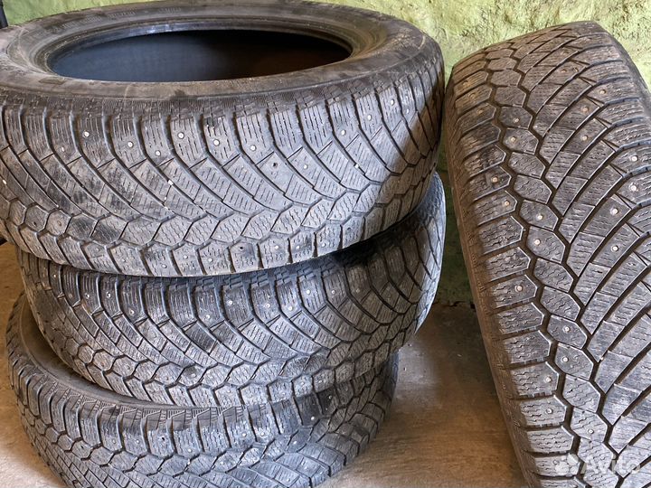 Continental ContiIceContact 4x4 225/65 R17