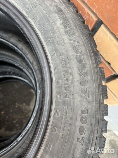 Nordman 5 225/65 R17 106T