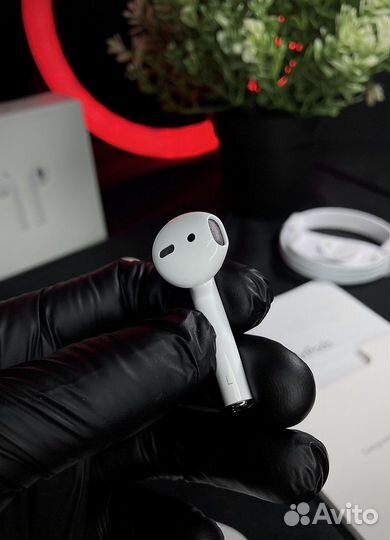 AirPods 2 (новые)