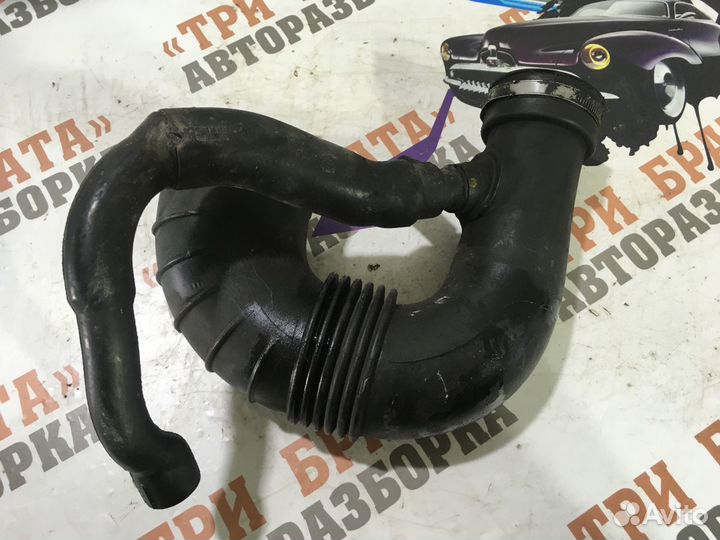 Мерседес E-Класс Патрубок турбины