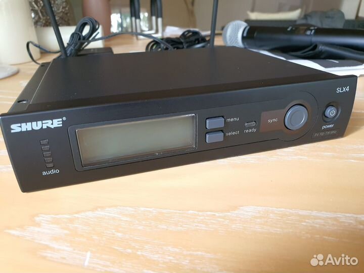 Shure SLX - беспроводная система SLX4 / SLX2 SM58