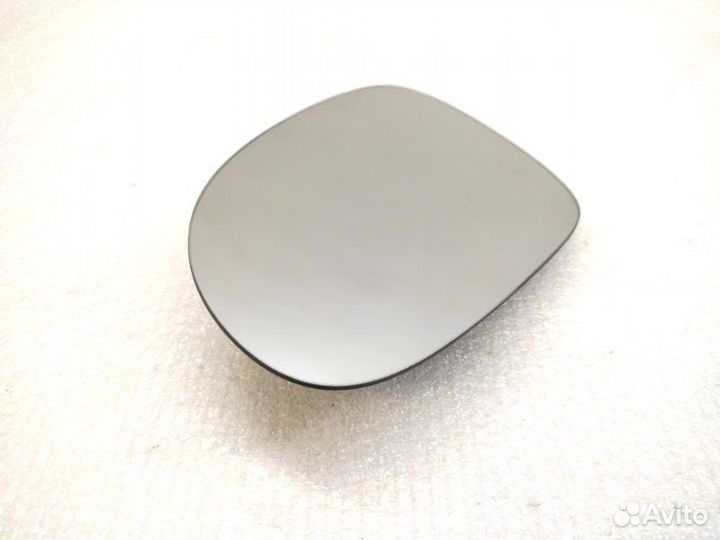 Зеркальный элемент левый Volkswagen Golf 6 2010