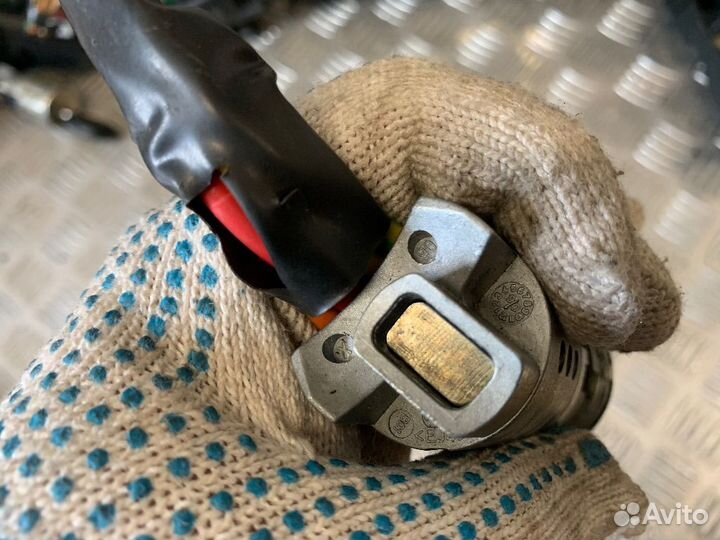 Замок зажигания Renault Logan 1 поколение рестайли