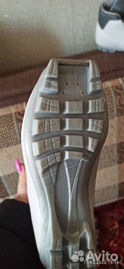 Лыжные ботинки