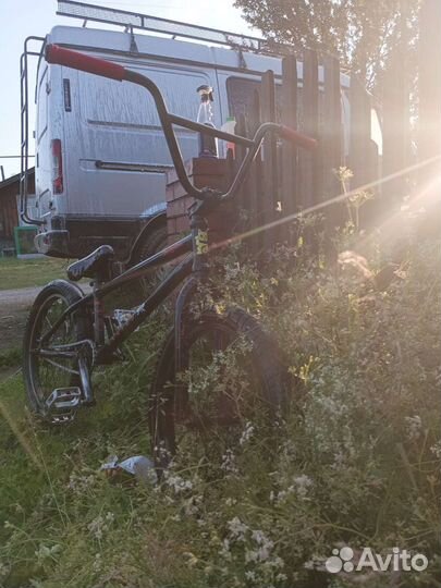 Продам bmx mongoose с пегами, камеры бесплатно