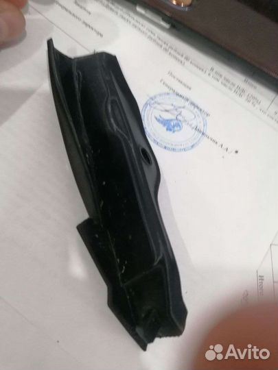 Накладка молдинга водослива Mitsubishi Grandis