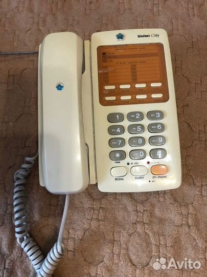Продается телефон