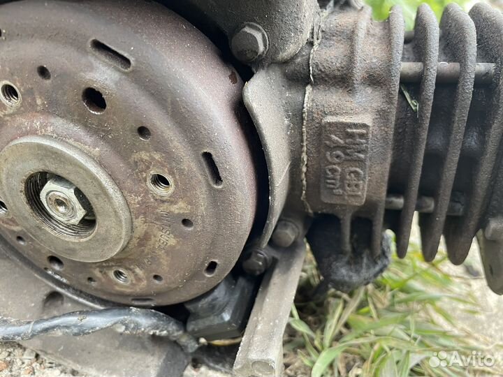 Двигатель скутера Honda
