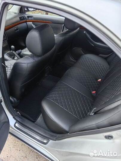 Toyota Avensis 1.8 МТ, 2006, 270 000 км