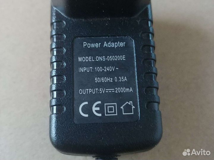 Адаптеры питания разные