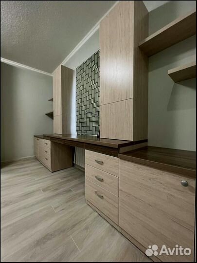 Детская учебная зона у окна по вашим размерам