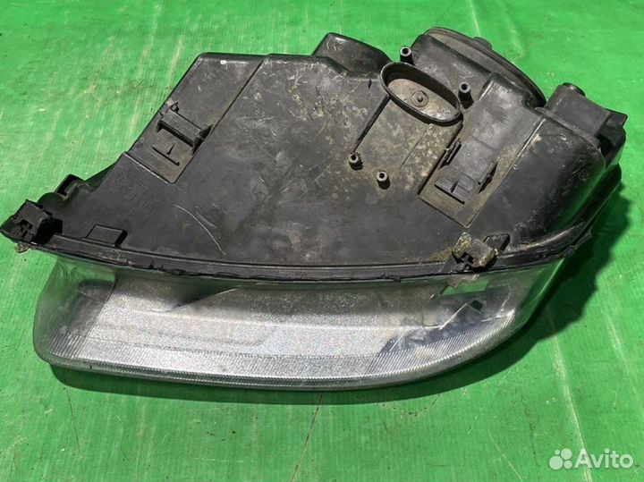 Фара правая Ford c-max