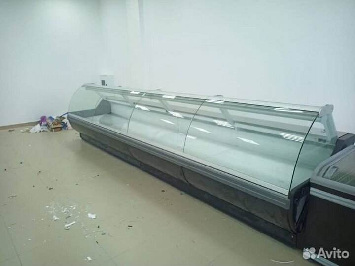 Холодильная витрина прилавок бу 2,5 м