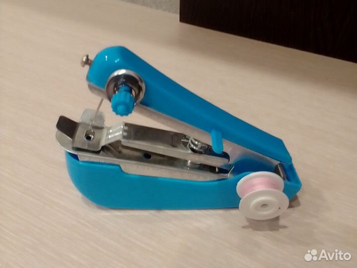 Мини швейная машинка