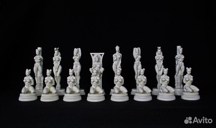 Коллекционный набор эротических шахмат 