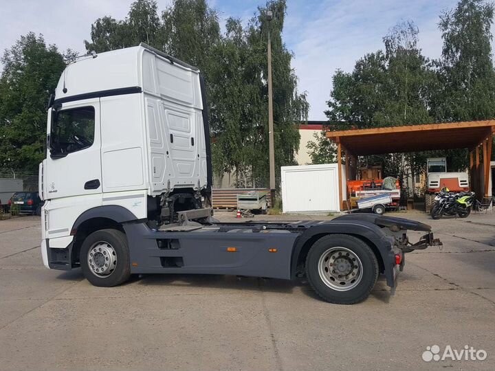 Запчасти для тягачей MAN mercedes DAF scania