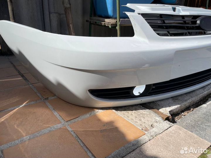 Передний бампер на 1 приору