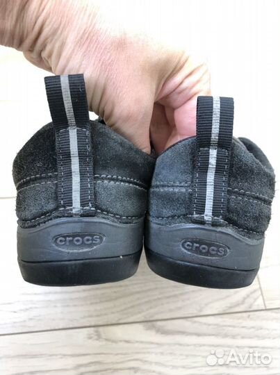 Кроссовки Crocs