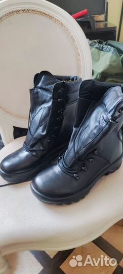 Берцы с высоким протектором