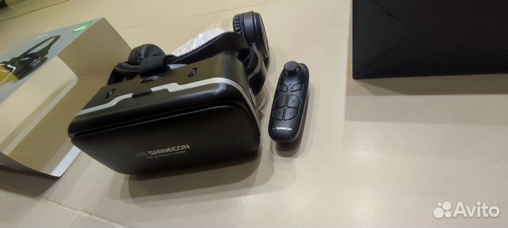 Очки виртуальной реальности для телефона