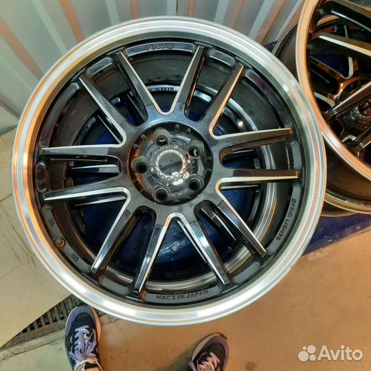 Rays японские диски r18 Gram Light 57 Ultimate