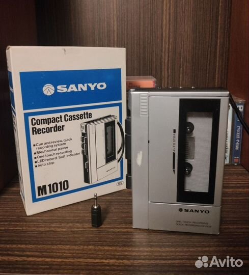 Плеер Sanyo M1010