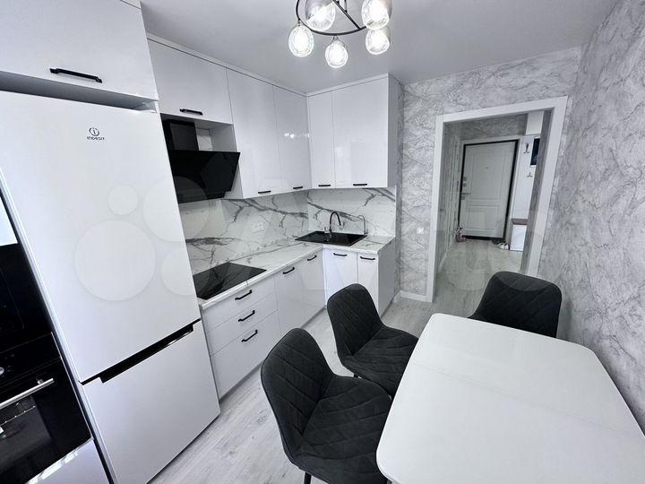 3-к. квартира, 71 м², 6/17 эт.