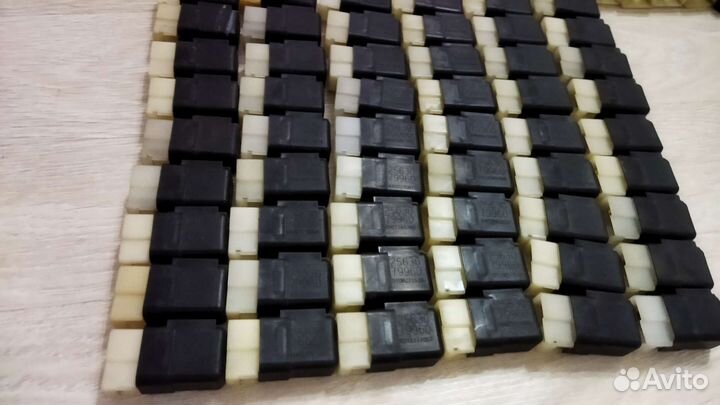 Реле для Nissan 2563079960