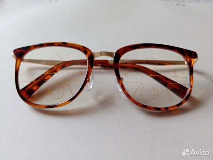 Оправа для очков женская новая
