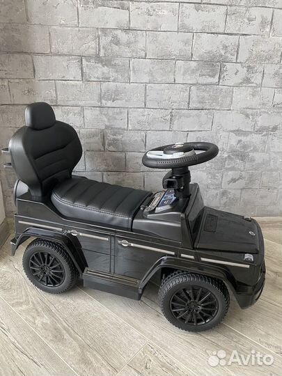 Машинка каталка Mercedes Benz