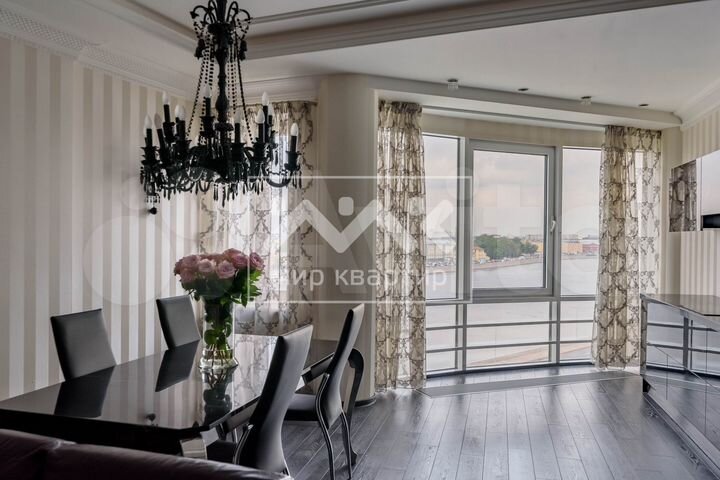 4-к. квартира, 150 м², 8/9 эт.