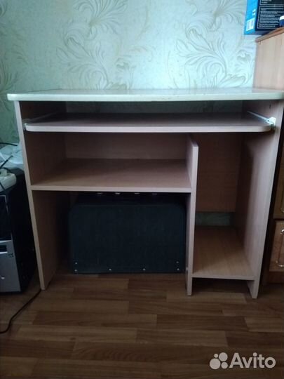Компьютерный стол