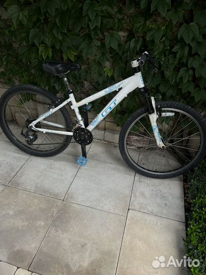 Велосипе GT рама S