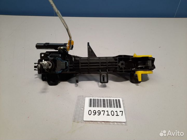 Ручка двери нaружная левая передняя Toyota Verso 2