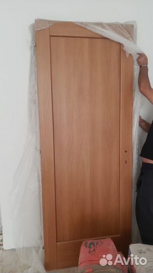 Коробка,наличники,замки,ручки