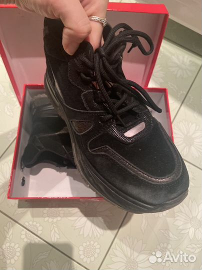 Полуботинки женские демисезонные 38