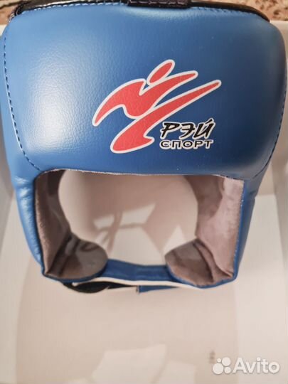 Детский шлем и перчатки