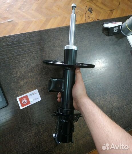 Амортизатор Ниссан Теана J31-J32