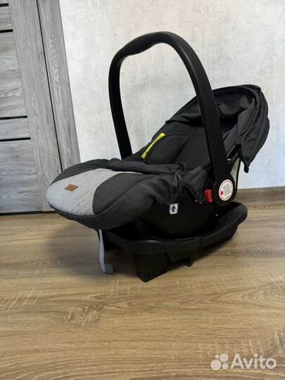 Коляска luxmom V8 3 в 1