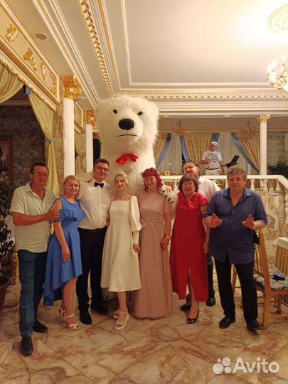 Мишка аниматор.Огромный белый медведь