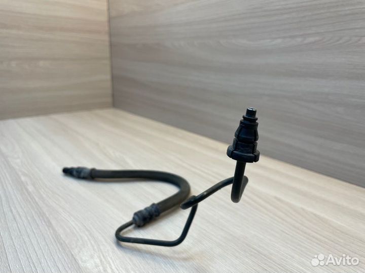 Трубка сцепления Skoda Rapid