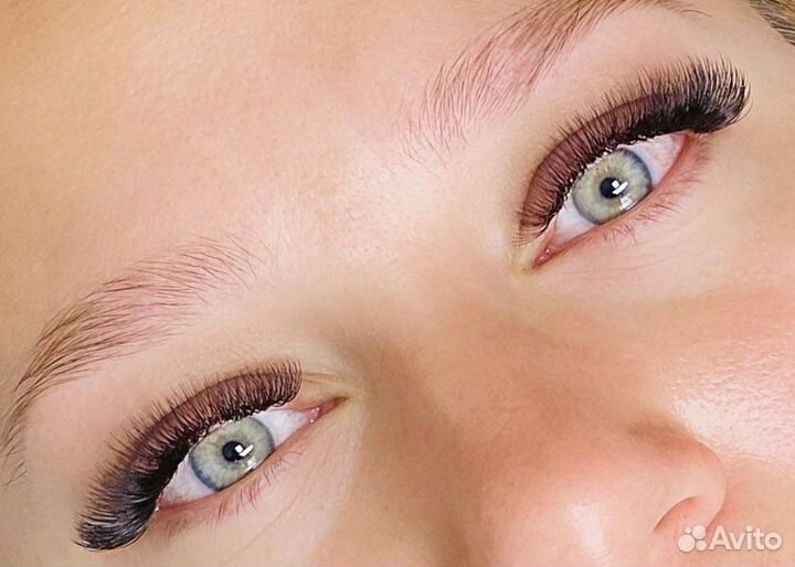 Наращивание ресниц, оформление бровей