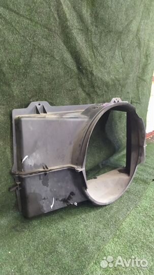 Диффузор радиатора Cadillac Escalade LQ9 V8 6.0L