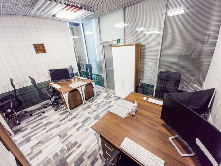 Дизайнерский видовой офис на 8 человек. Центр