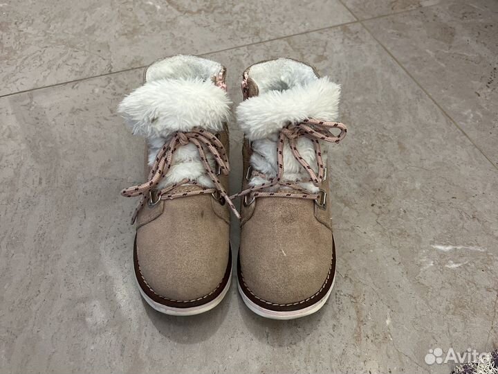 Угги для девочки 27 р